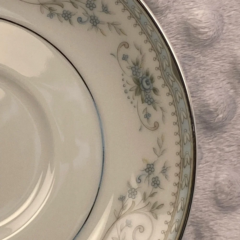 Noritake beautiful mint